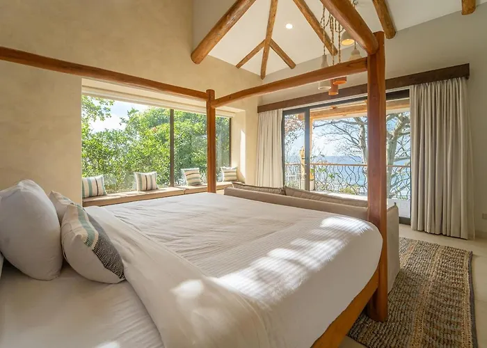 Cara Cara - Luxury Beachfront With Private Pool Villa
