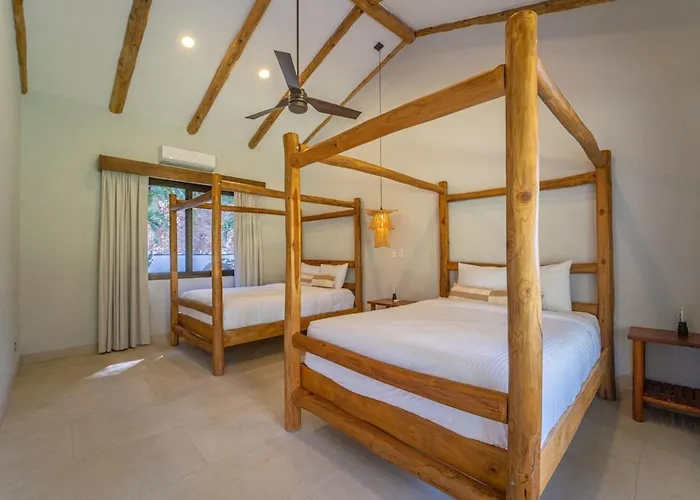 Villa Cara Cara - Luxury Beachfront With Private Pool