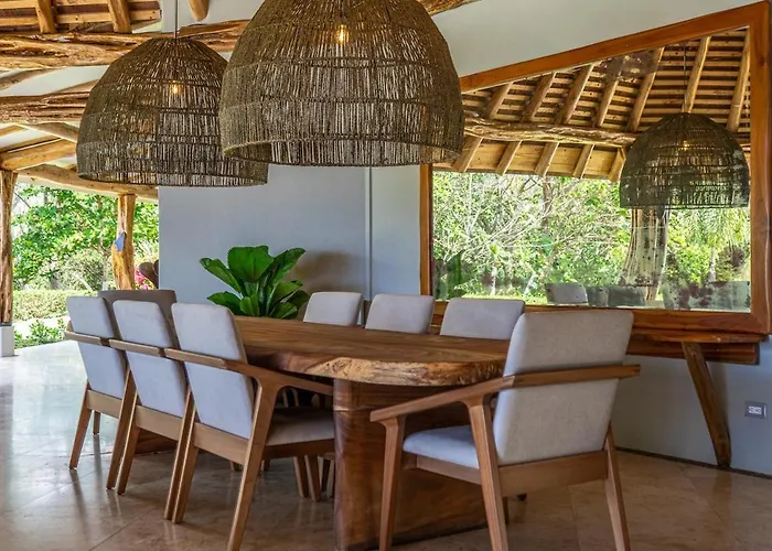 Villa Cara Cara - Luxury Beachfront With Private Pool
